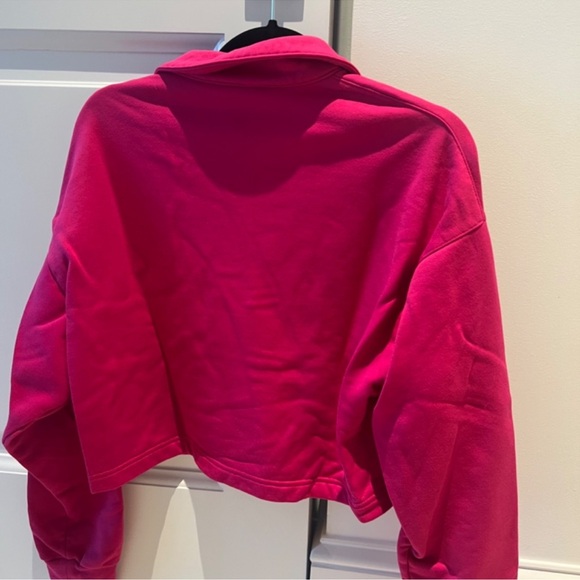 Alo Yoga Polo Henley Pullover - Picture 3 of 4